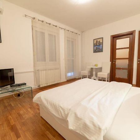 Apartment Royal City ベオグラード エクステリア 写真