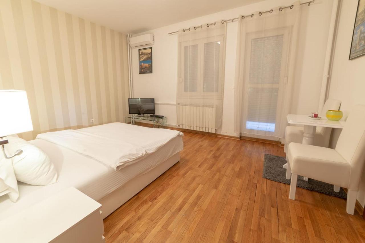 Apartment Royal City ベオグラード エクステリア 写真